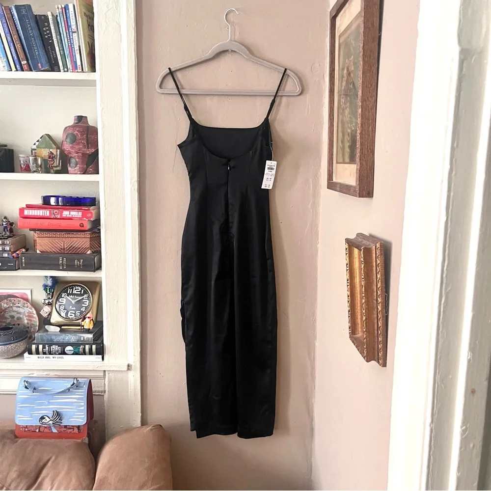 🏷️🎉🆕 a&f • black silky maxi dress with high side slit & adjustable cami straps